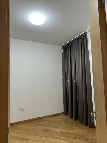 The Crest, 101 Prince Charles Crescent, 2 Bedrooms, 883 sqft, Condominium For Sale, by Chiang Angelina, 24775222 - PropertyGuru.com.sg