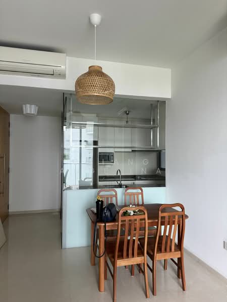 The Crest, 101 Prince Charles Crescent, 2 Bedrooms, 883 sqft, Condominium For Sale, by Chiang Angelina, 24775222 - PropertyGuru.com.sg