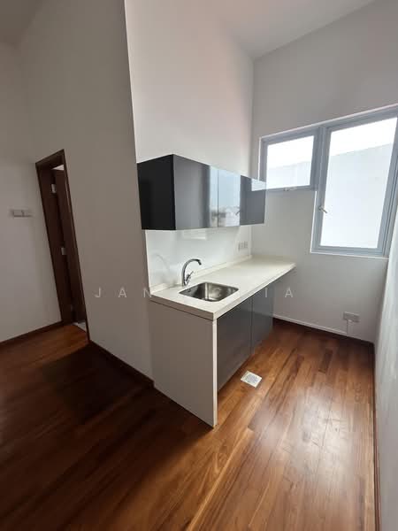 Bridport Avenue, Bridport Avenue, 7 Bedrooms, 3,620 sqft, Semi-Detached House For Sale, by Jane Chia, 24775763 - PropertyGuru.com.sg