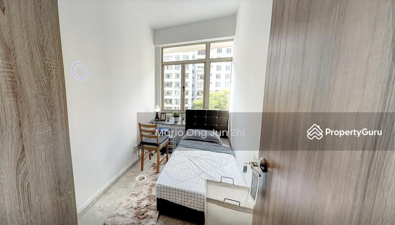 CR1 BEDROOM 
