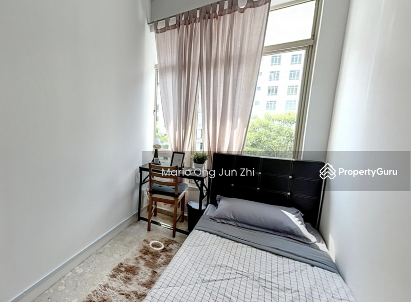 CR2 BEDROOM 