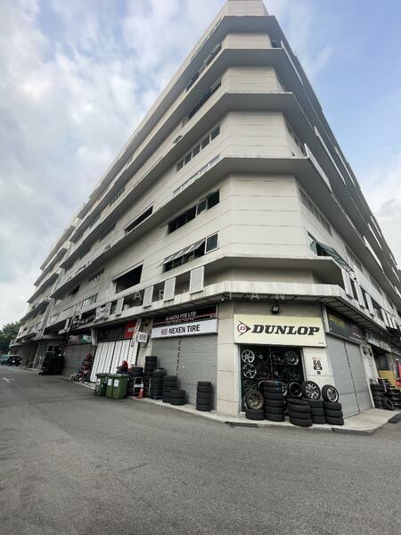 Pioneer Point, 5 Soon Lee Street, 969 sqft, Factory / Workshop (B2) For Sale, by Mark Tan, 24776758 - CommercialGuru.com.sg