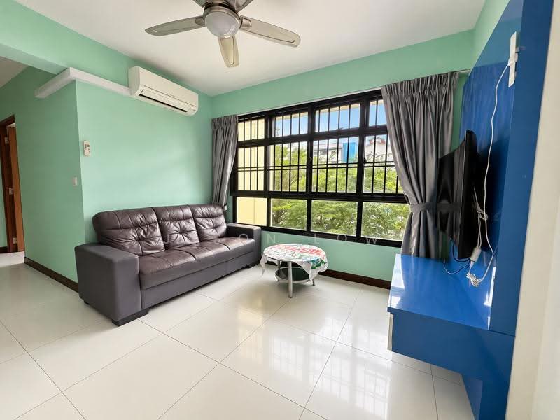 650 Ang Mo Kio Street 61, 650 Ang Mo Kio Street 61, Ang Mo Kio / Bishan / Thomson, 2 Bedrooms, 721 sqft, HDB Flat For Rent, by Jason Low, 24779392 - Living Room - PropertyGuru.com.sg