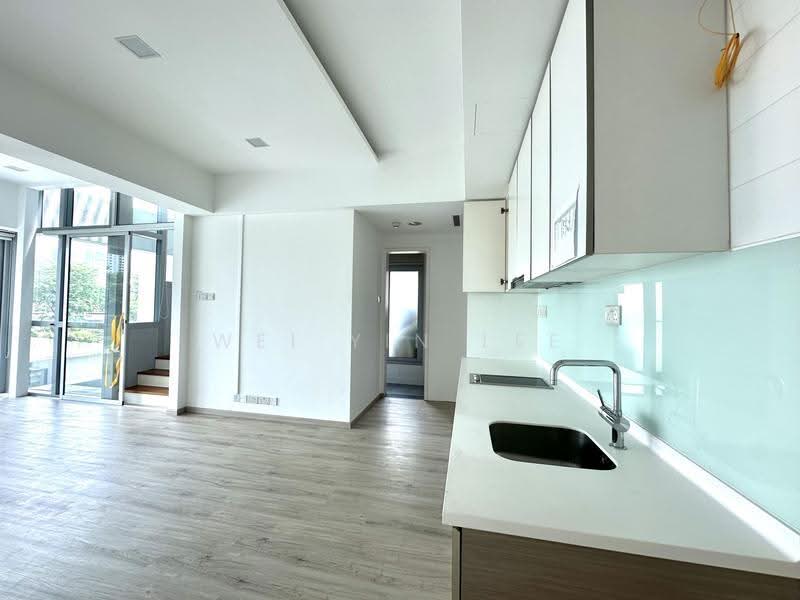 Regency Suites, 38 Kim Tian Road, 1 Bedroom, 990 sqft, Apartment For Rent, by Wei Yin Lee, 24779603 - PropertyGuru.com.sg