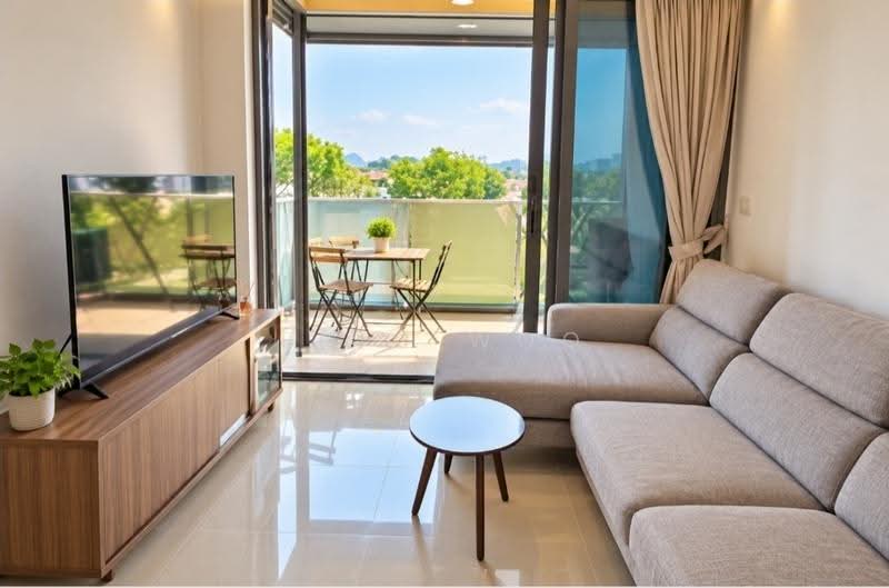 Parc Clematis, 8F Jalan Lempeng, Buona Vista / West Coast / Clementi New Town, 2 Bedrooms, 743 sqft, Condominium For Rent, by Eric Woo, 24780526 - Living Room - PropertyGuru.com.sg