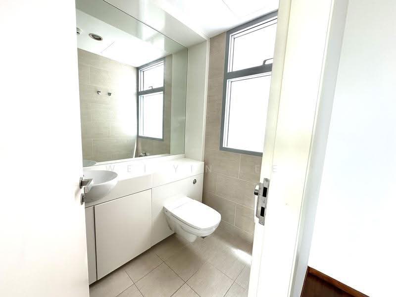 Regency Suites, 36 Kim Tian Road, Alexandra / Commonwealth, 990 sqft, Office For Rent, by Wei Yin Lee, 24781898 - CommercialGuru.com.sg