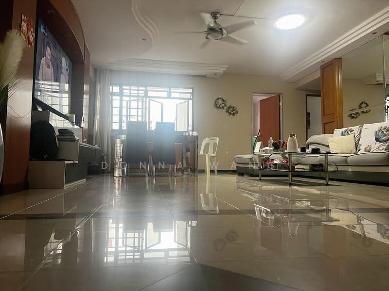 425 Woodlands Street 41, 425 Woodlands Street 41, 4 Bedrooms, 1,292 sqft, HDB Flat For Sale, by Donna Wang, 24783578 - PropertyGuru.com.sg