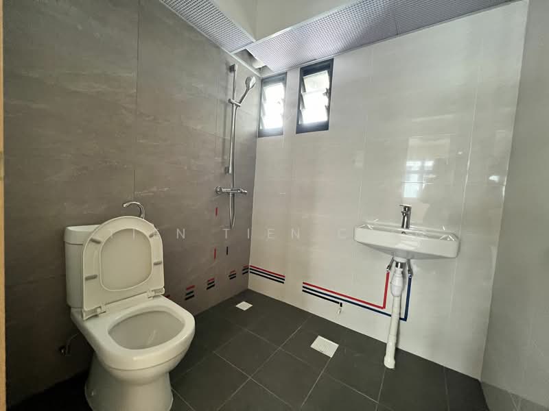 172B Sengkang East Drive, 172A Sengkang East Drive, Room Rental, 120 sqft, HDB Flat For Rent, by Tien Tien Chen, 24783792 - PropertyGuru.com.sg