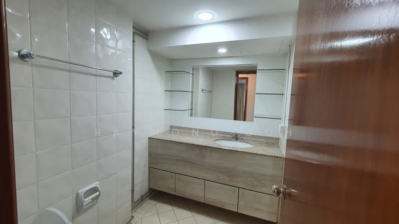 Burlington Square, 175 Bencoolen Street, 3 Bedrooms, 1,787 sqft, Apartment For Rent, by Raymond Goh, 24784619 - PropertyGuru.com.sg