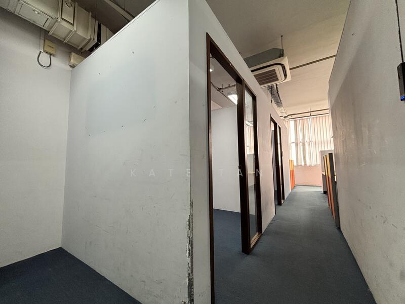 Wcega Tower, 21 Bukit Batok Crescent, 1,076 sqft, Light Industrial (B1) For Sale, by Kate Tan, 24785515 - CommercialGuru.com.sg