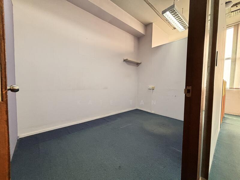 Wcega Tower, 21 Bukit Batok Crescent, 1,076 sqft, Light Industrial (B1) For Sale, by Kate Tan, 24785515 - CommercialGuru.com.sg