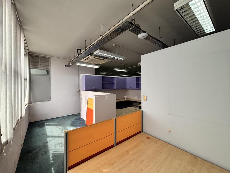 Wcega Tower, 21 Bukit Batok Crescent, 1,076 sqft, Light Industrial (B1) For Sale, by Kate Tan, 24785515 - CommercialGuru.com.sg