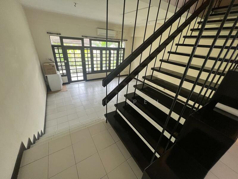 For Rent - Chancery Lodge