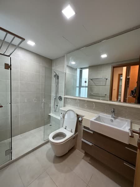 The Esta, Amber Gardens, 3 Bedrooms, 1,173 sqft, Condominium For Rent, by Teck Huat Sim (Remus), 24786321 - Master toilet - PropertyGuru.com.sg