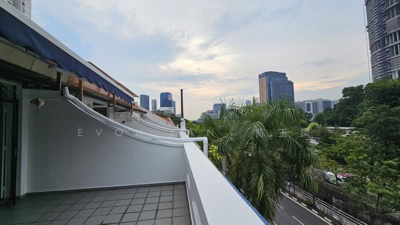 ✨ Level 4 Walk-Up Shophouse Unit w Terrace, New Bridge Road | Outram | Chinatown | Keong Saik, 1,000 sqft, Shop / Shophouse For Rent, by Evon Tan  陈玉凤, 24786834 - CommercialGuru.com.sg