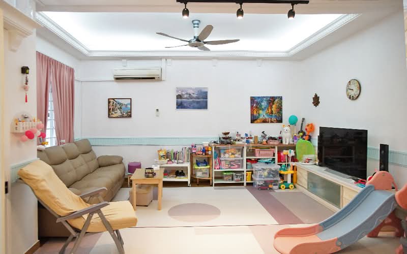 Lorong Pisang Hijau, , 3 Bedrooms, 2,500 sqft, Terraced House For Rent, by Eve Lim, 24787538 - PropertyGuru.com.sg