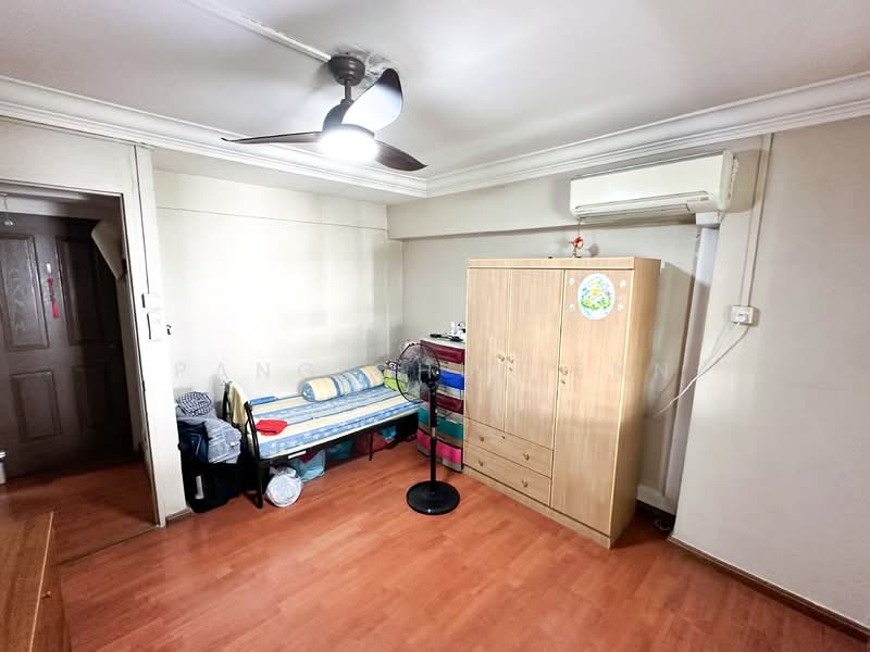 306 Jurong East Street 32, 306 Jurong East Street 32, Room Rental, 120 sqft, HDB Flat For Rent, by Pang Chun Enn, 24787686 - PropertyGuru.com.sg