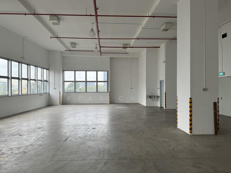 4.5m Clear | Loading Bays @ Pandan, Pandan, 4,175 sqft, Warehouse For Rent, by Ryan Chau, 24787809 - CommercialGuru.com.sg