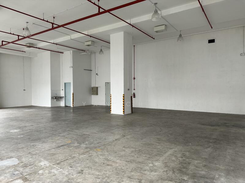 4.5m Clear | Loading Bays @ Pandan, Pandan, 4,175 sqft, Warehouse For Rent, by Ryan Chau, 24787809 - CommercialGuru.com.sg