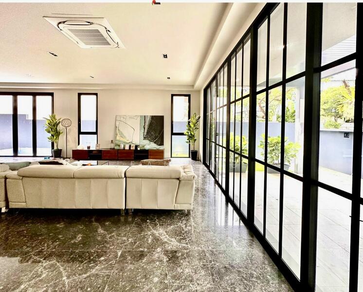 ️MOVEIN MULTIGENERATION LIVING. 7 BIG ROOMS PLUS BASEMENT ️ 1KM HENRY