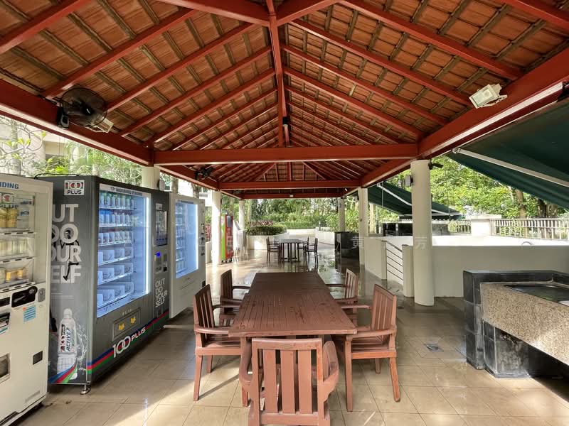 Yishun Emerald, 32 Canberra Drive, 3 Bedrooms, 1,206 sqft, Condominium For Rent, by Alice Ng 黄素芳, 24788076 - PropertyGuru.com.sg