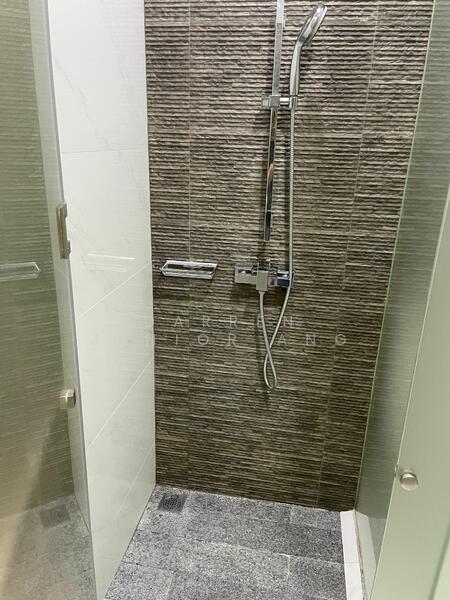 The Hillier, 2 Hillview Rise, 2 Bedrooms, 818 sqft, Condominium For Rent, by Darren Junior Ang, 24788239 - PropertyGuru.com.sg