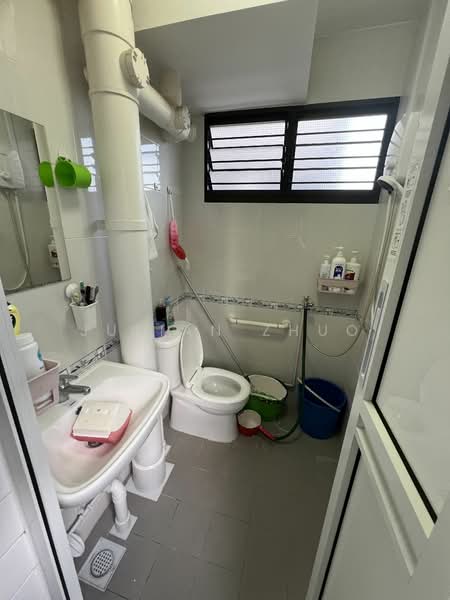 465 Ang Mo Kio Avenue 10, 465 Ang Mo Kio Avenue 10, Room Rental, 100 sqft, HDB Flat For Rent, by Julian Zhuo, 24790335 - PropertyGuru.com.sg