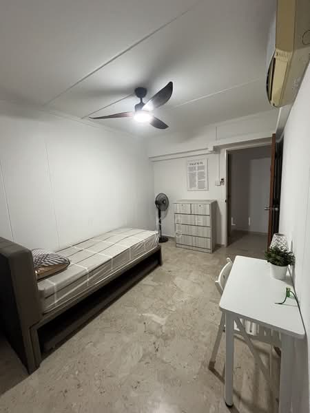 553 Woodlands Drive 44, 553 Woodlands Drive 44, Room Rental, 120 sqft, HDB Flat For Rent, by Kerri Koh Li Ping, 24790893 - PropertyGuru.com.sg
