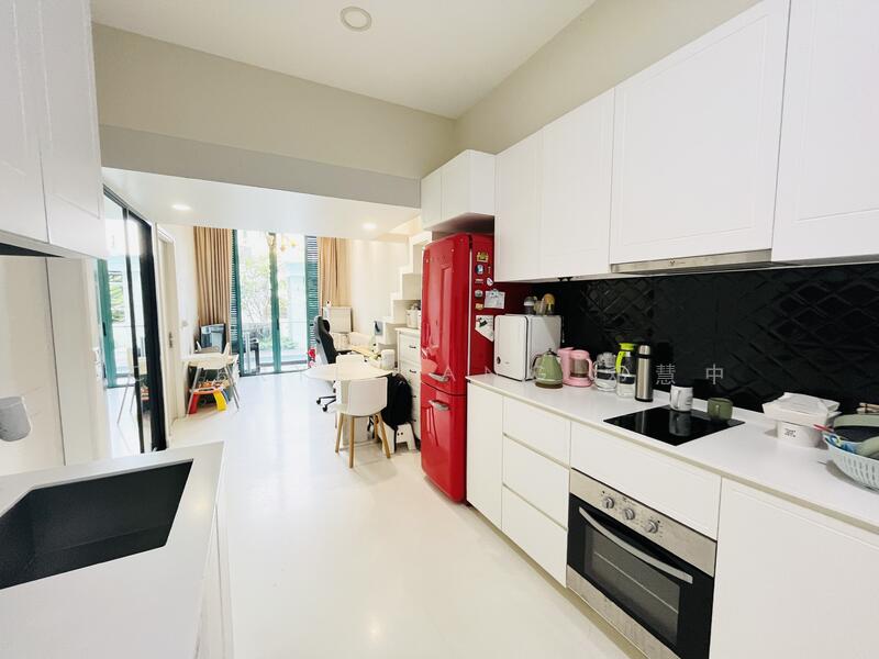 For Rent - The Quinn