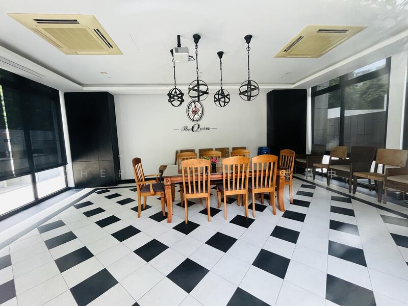 For Rent - The Quinn