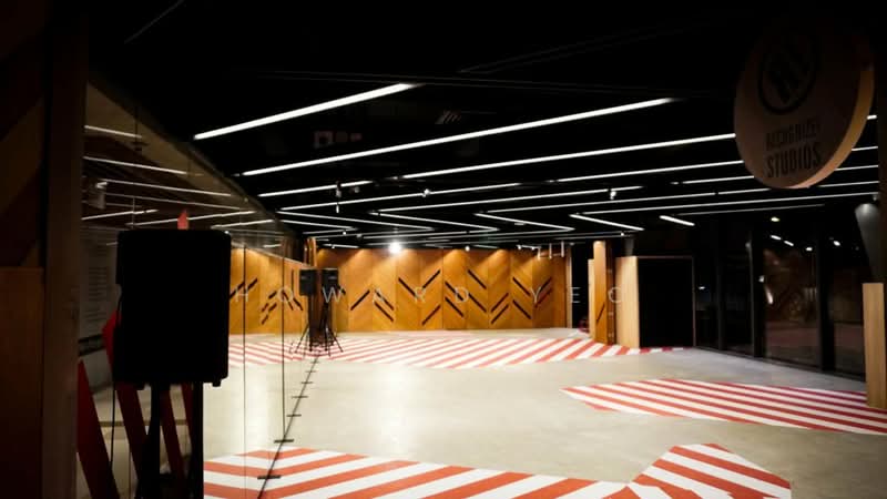 OUE Downtown One, 6 Shenton Way, Boat Quay / Raffles Place / Marina, 3,200 sqft, Mall Shop For Rent, by Howard Yeo, 24792118 - CommercialGuru.com.sg