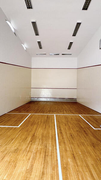 squash court