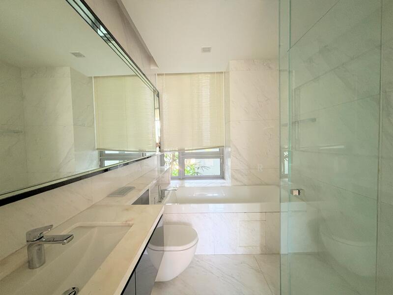 Ensuite bathroom (photo for illustration)
