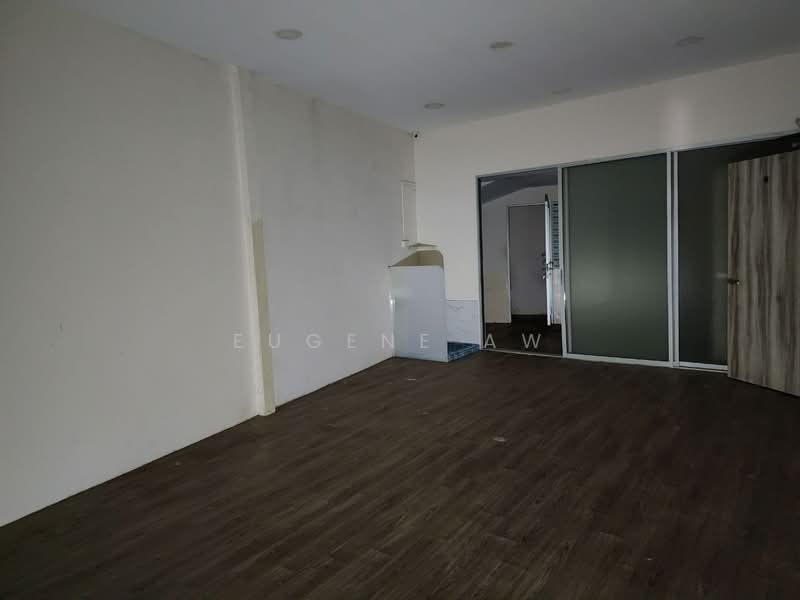 Sembawang Hills Estate, Jalan Gelenggang, 3 Bedrooms, 3,860 sqft, Shophouse For Sale, by Eugene Aw, 24793716 - PropertyGuru.com.sg