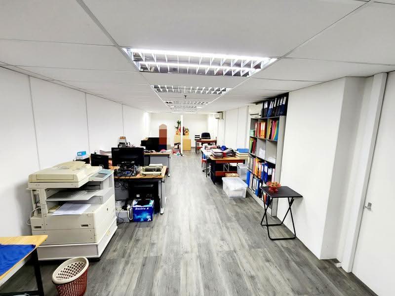 Ruby Warehouse Complex, 8 Kaki Bukit Rd 2, Eunos / Geylang / Paya Lebar, 2,496 sqft, Factory / Workshop (B2) For Sale, by Benjamin Oh, 24796264 - CommercialGuru.com.sg