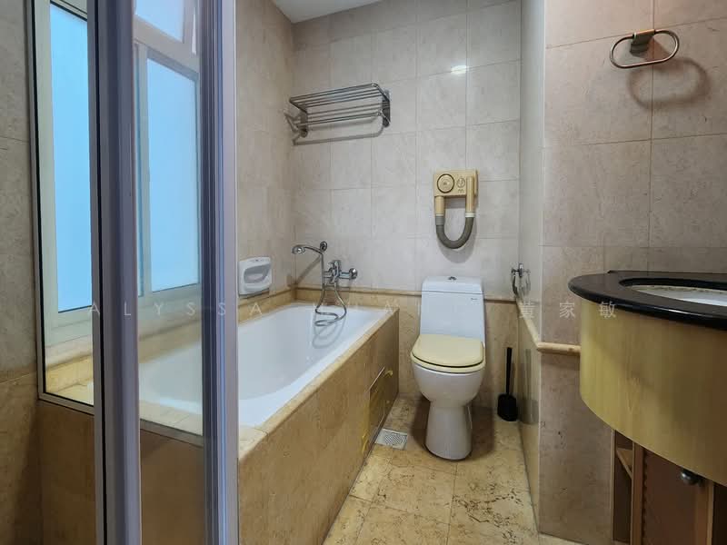 Queens, 10 Stirling Road, Room Rental, 250 sqft, Condominium For Rent, by Alyssa Huang 黄家敏, 24797993 - PropertyGuru.com.sg