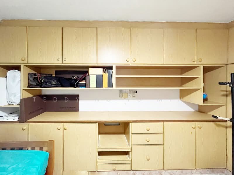 453 Tampines Street 42, 453 Tampines Street 42, Room Rental, 129 sqft, HDB Flat For Rent, by Teddy Ng Yu Ming, 24798841 - PropertyGuru.com.sg