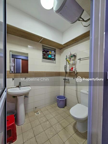 Common Toilet 