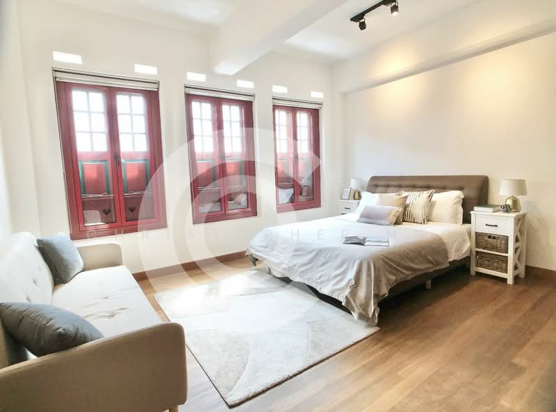 For Rent - AWARD WINNING CONSERVATION HOUSE 2 BEDDER @ MRT