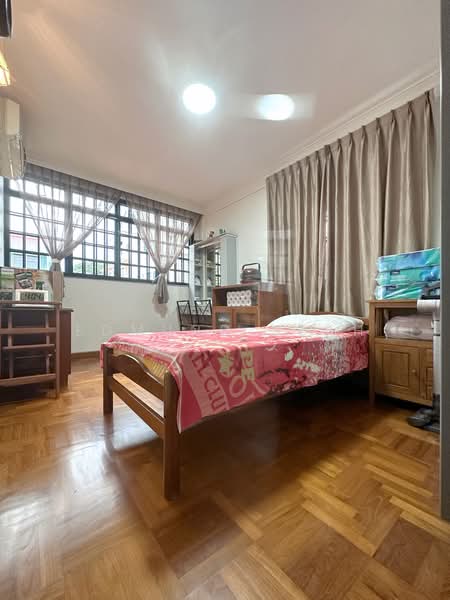 ★ 3 Storey Corner-Terrace ★ Create your dream home to fit your lifestyle perfectly! ★, Phillips Avenue, 6 Bedrooms, 4,200 sqft, Corner Terrace For Sale, by Edmund Seah, 24800061 - PropertyGuru.com.sg