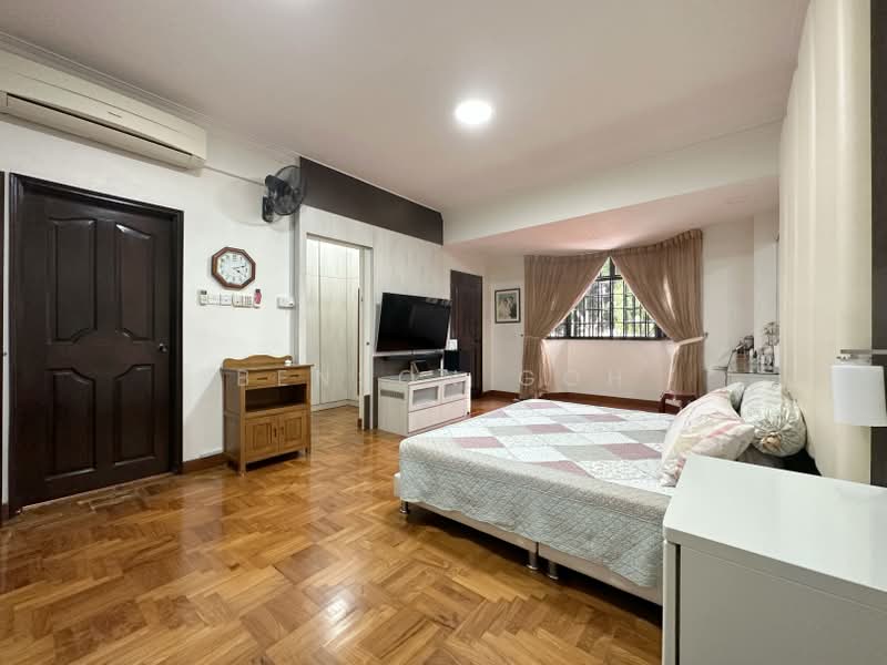 ★ 3 Storey Corner-Terrace ★ Create your dream home to fit your lifestyle perfectly! ★, Phillips Avenue, 6 Bedrooms, 3,800 sqft, Corner Terrace For Sale, by Benson Goh, 24800576 - PropertyGuru.com.sg