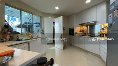 For Rent - The Waterside