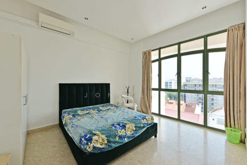 For Rent - Ever Lodge