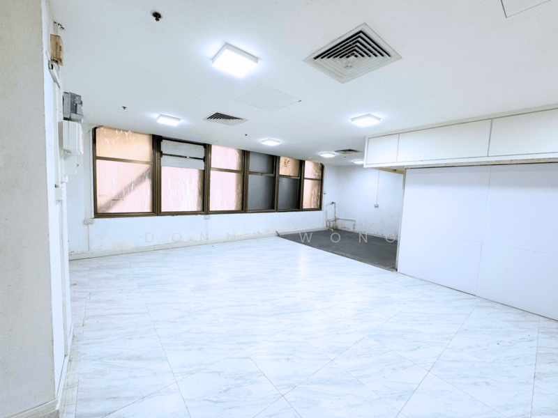 Peninsula Plaza, 111 North Bridge Road, 689 sqft, Other Retail For Sale, by Donny Wong, 24803362 - CommercialGuru.com.sg