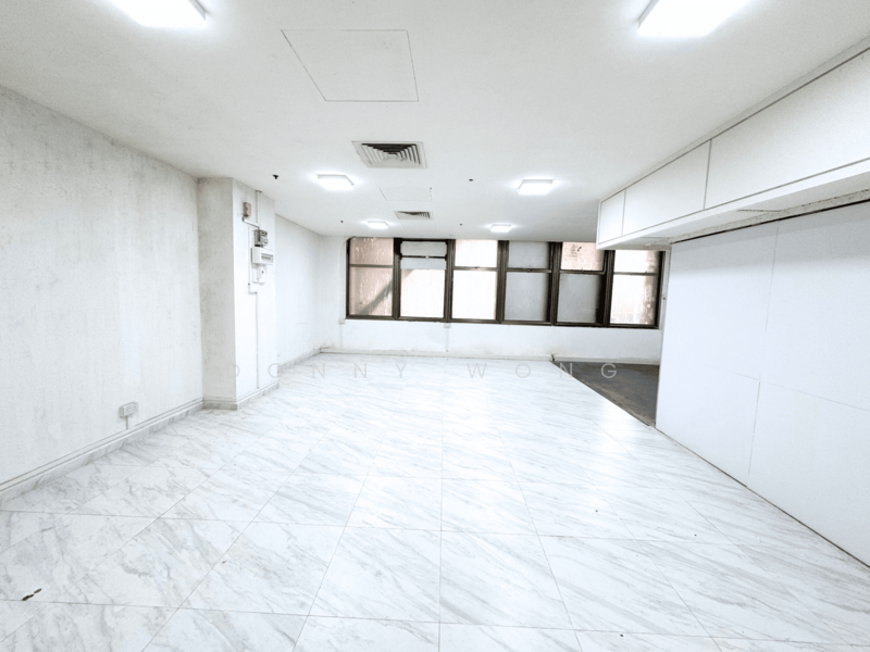 Peninsula Plaza, 111 North Bridge Road, 689 sqft, Other Retail For Sale, by Donny Wong, 24803362 - CommercialGuru.com.sg