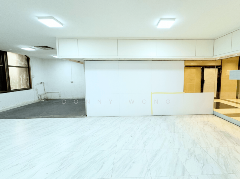 Peninsula Plaza, 111 North Bridge Road, 689 sqft, Other Retail For Sale