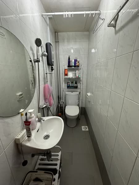 Parc Oasis, 51 Jurong East Avenue 1, Room Rental, 120 sqft, Condominium For Rent, by Francis Lee, 24803577 - PropertyGuru.com.sg