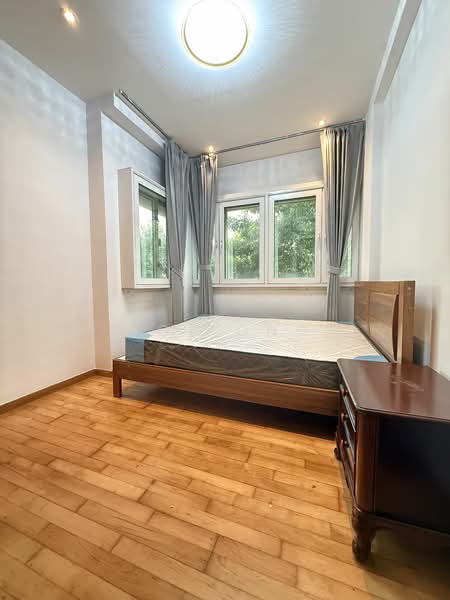 For Rent - Regent Park