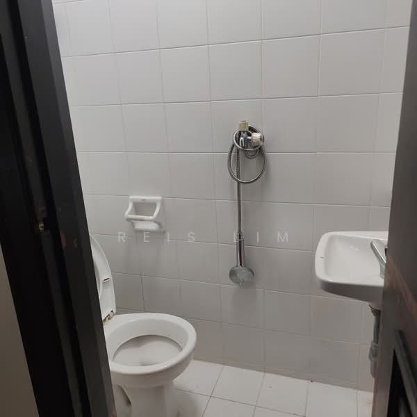 Aston Mansions, 3 Lorong 42 Geylang, Room Rental, 50 sqft, Apartment For Rent, by Reis Lim, 24805609 - PropertyGuru.com.sg