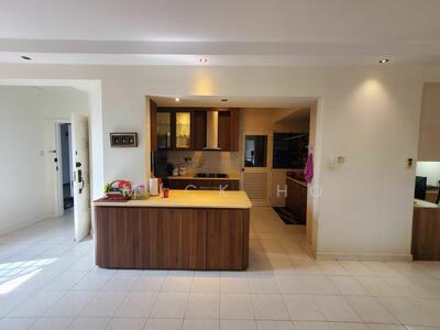 For Rent - Flame Tree Park